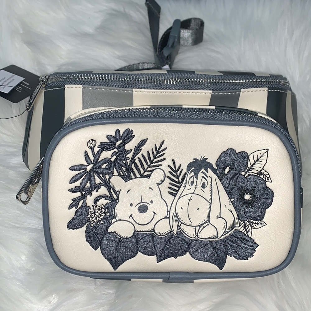 Loungefly Disney Pooh & Eeyore Stripes Fan…